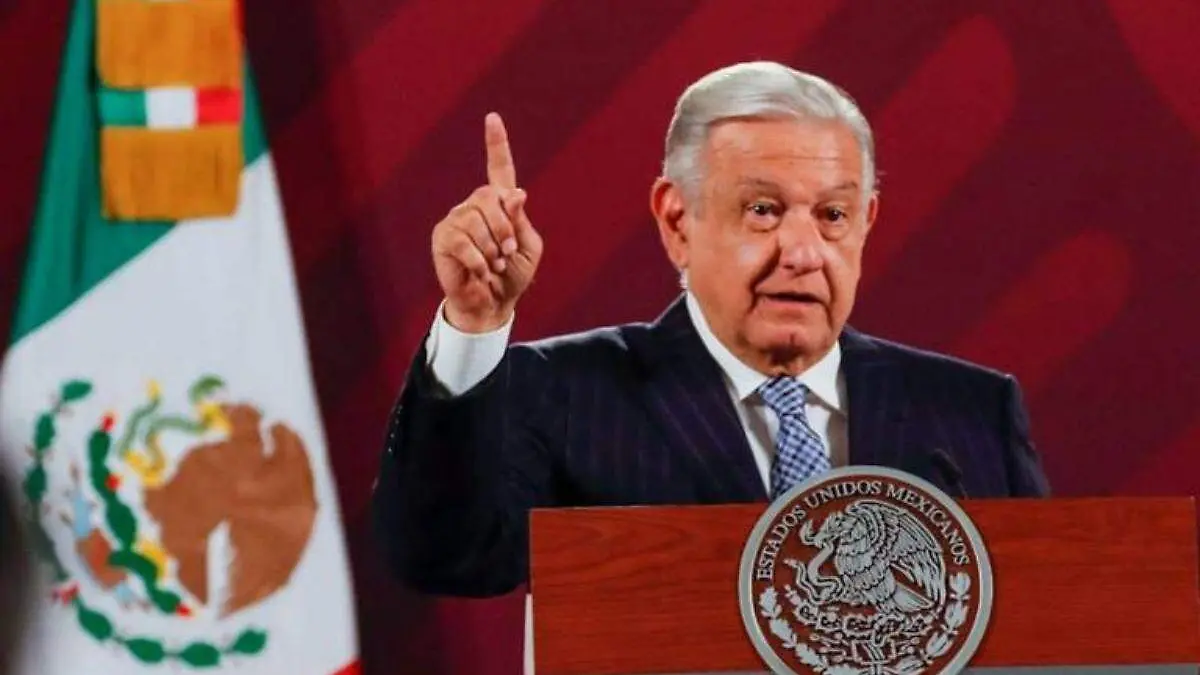 AMLO (1)